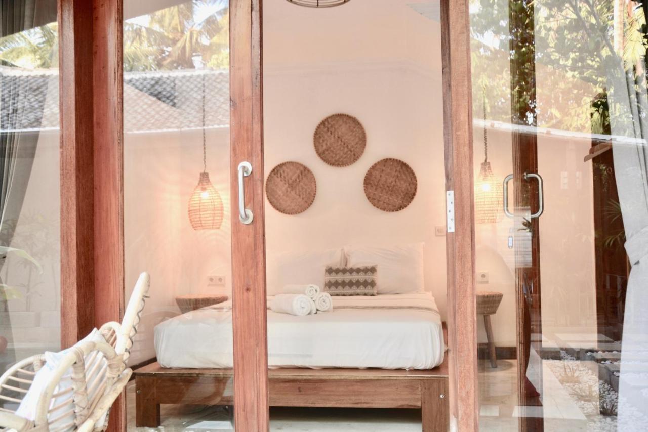 Ola Ola Lombok Hotel เซอลงเบอลานัก ภายนอก รูปภาพ