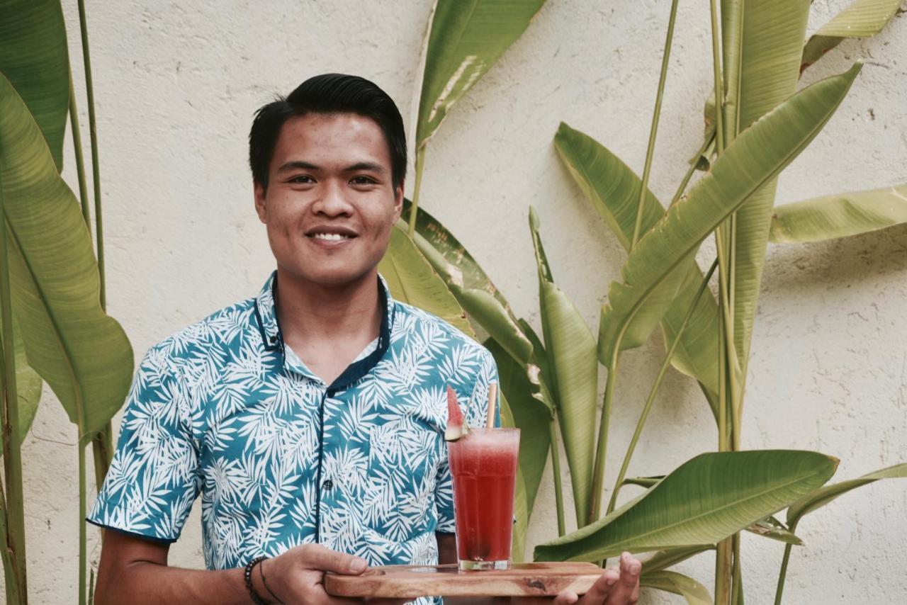 Ola Ola Lombok Hotel เซอลงเบอลานัก ภายนอก รูปภาพ
