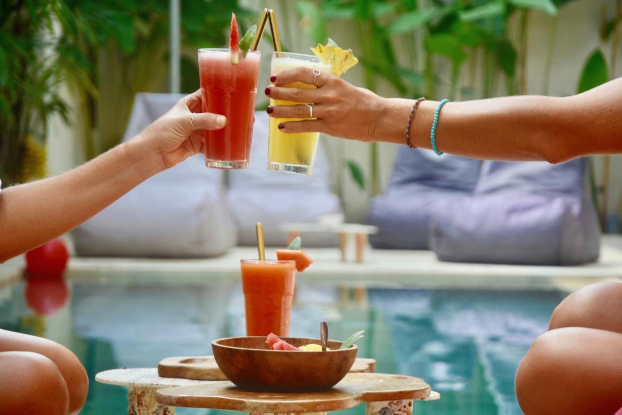 Ola Ola Lombok Hotel เซอลงเบอลานัก ภายนอก รูปภาพ