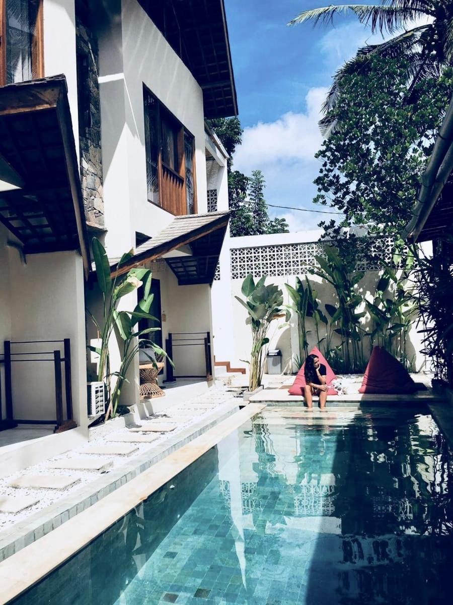 Ola Ola Lombok Hotel เซอลงเบอลานัก ภายนอก รูปภาพ