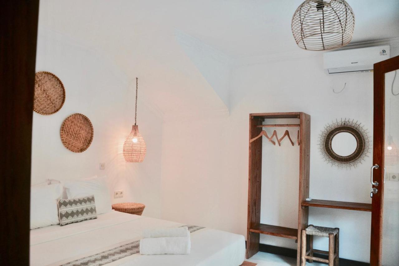 Ola Ola Lombok Hotel เซอลงเบอลานัก ภายนอก รูปภาพ
