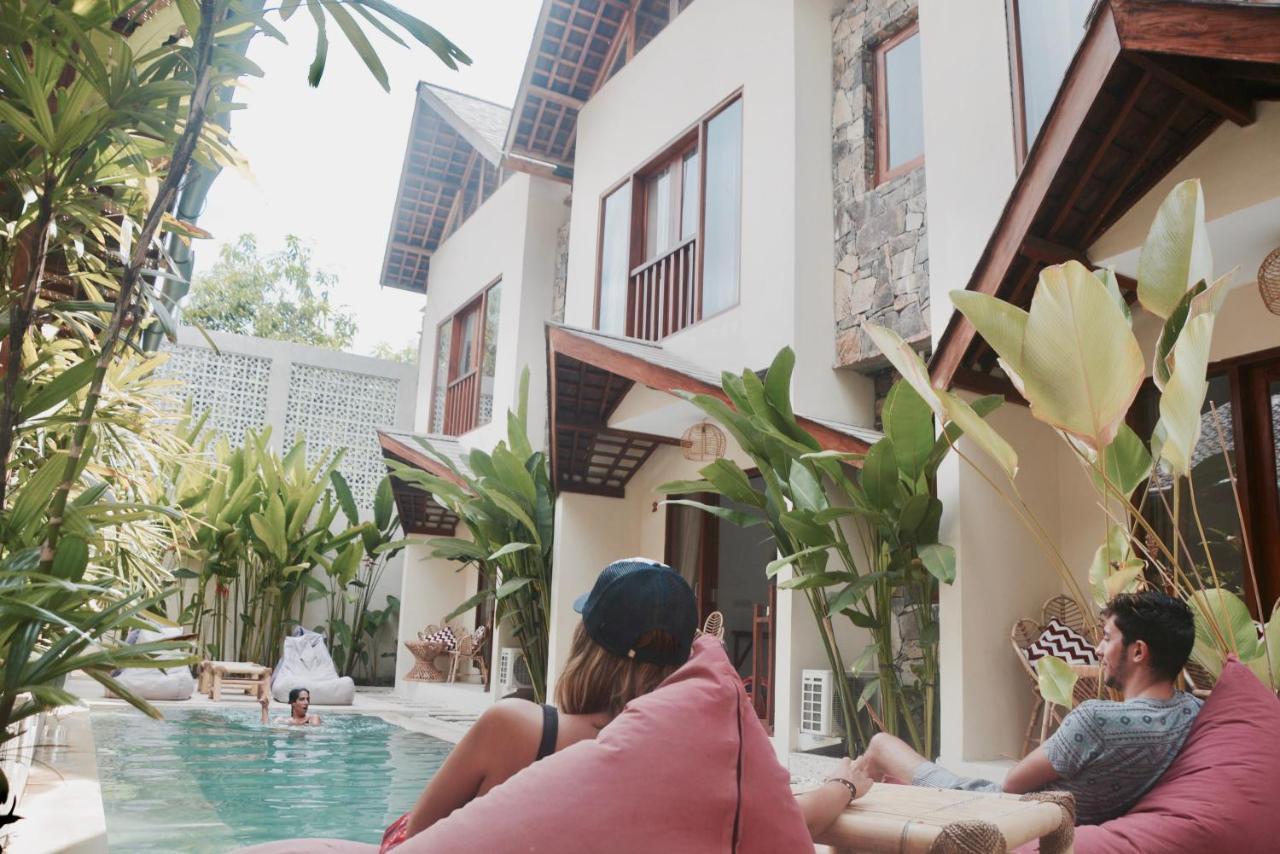 Ola Ola Lombok Hotel เซอลงเบอลานัก ภายนอก รูปภาพ