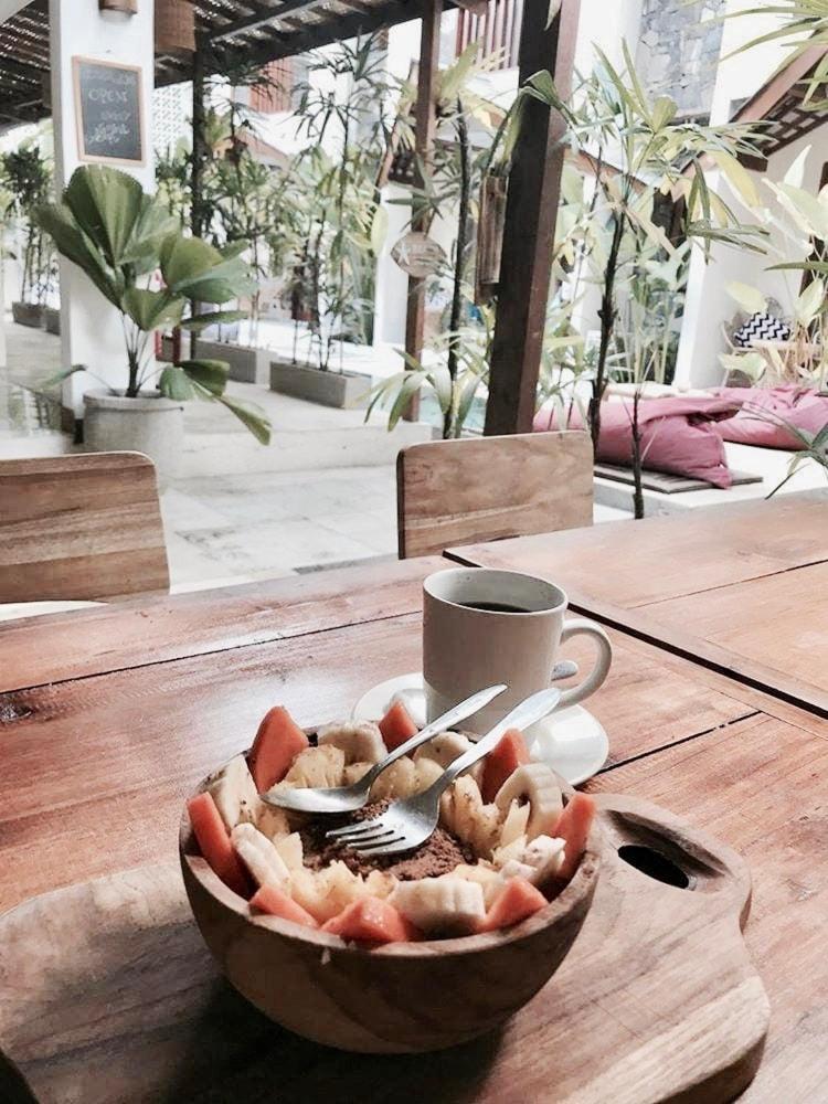 Ola Ola Lombok Hotel เซอลงเบอลานัก ภายนอก รูปภาพ
