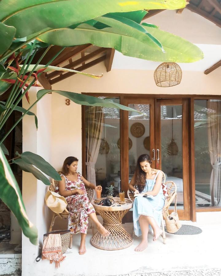 Ola Ola Lombok Hotel เซอลงเบอลานัก ภายนอก รูปภาพ